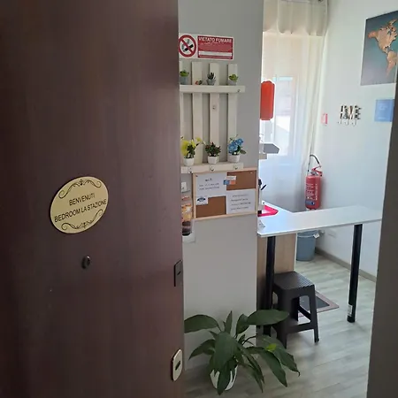 Bed & Breakfast Bedroom La Stazione *