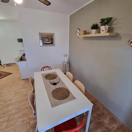 House & Free Parking By Perry-holiday Appartement Palerme