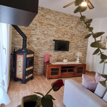 House & Free Parking By Perry-holiday Appartement *