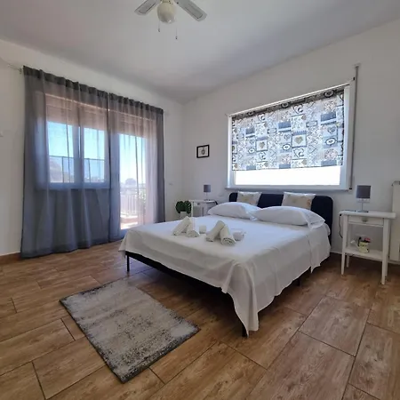 House & Free Parking By Perry-holiday Appartement Palerme