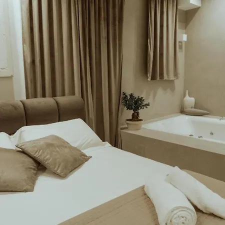 Frühstückspension Maximum Hub Suite&spa 2*