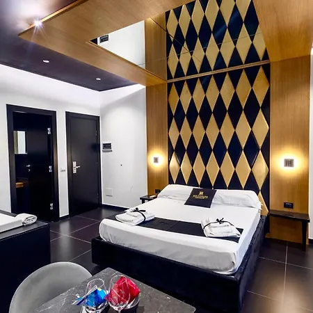 Maximum Hub Suite&spa Frühstückspension 2*