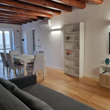 Casa Azzurra - Palazzo Del Buonpastore Apartment *