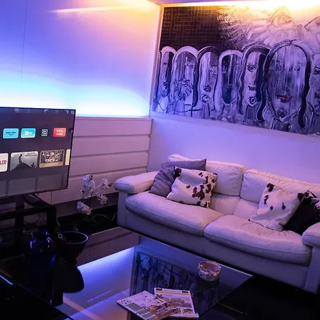 Luxury 2 Min Dal Politeama Palermo