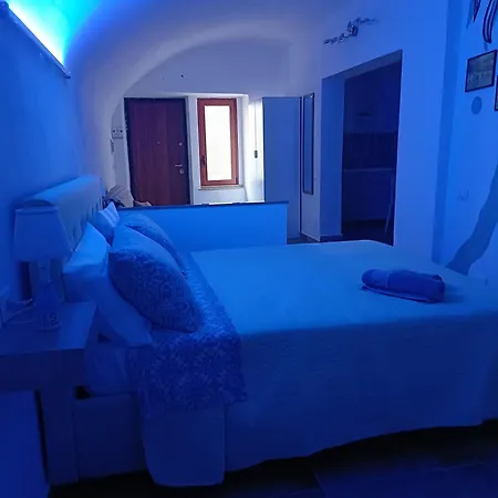 Centro Storico - La Casuzza Cala Apartment *