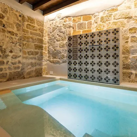 Sette Fate E Solarium