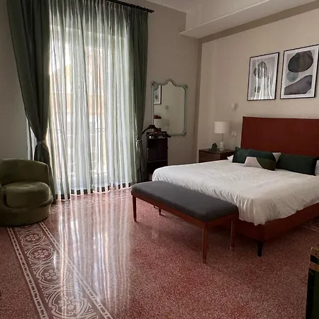 Luxury Cathedral Apartment Palermo