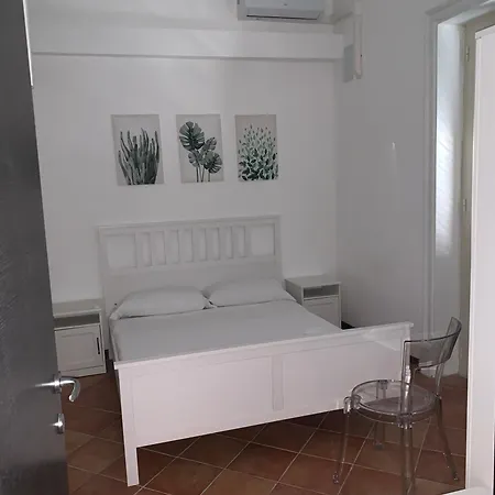 Station Guest house *