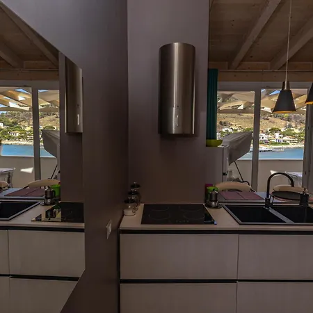 Affittacamere La Piazzetta A Mare House