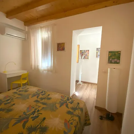 Apartment N5 *