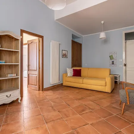 Il Cortile Degli Aragonesi By Wonderful Italy * Palermo