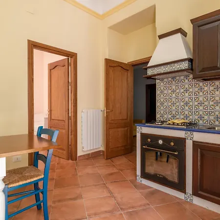 Il Cortile Degli Aragonesi By Wonderful Italy Appartamento *