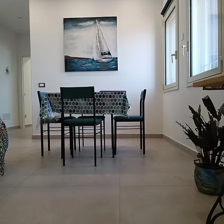Appartamento Rineddahouse Panoramico Vista Mare Con Parcheggio Privato *