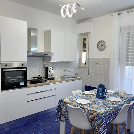 Apartment Dantes House *