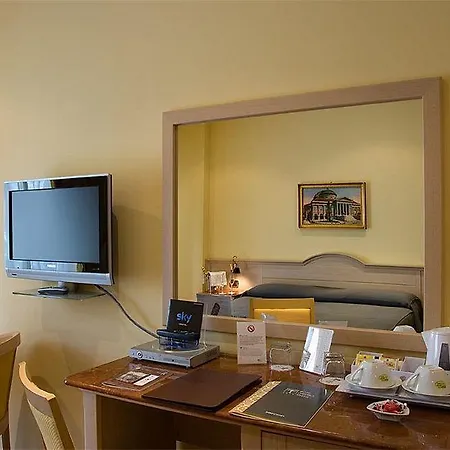 Hotel Giardino 4*