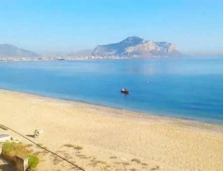 Rosalinda House Di Fronte Al Mare Di Appartamento Palermo