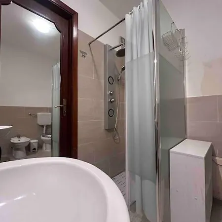 Mia Mondello, 200m To Beach, Private Parking Villa