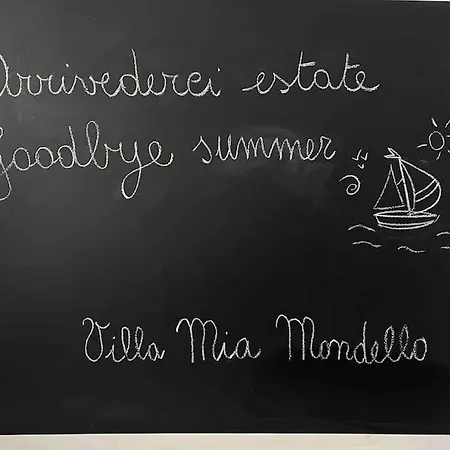 Villa Mia Mondello, 200m To Beach, Private Parking Palermo