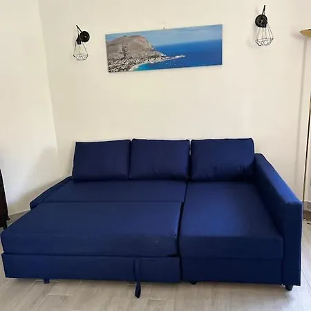 Villa Mia Mondello, 200m To Beach, Private Parking Palermo