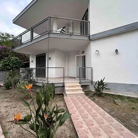 Mia Mondello, 200m To Beach, Private Parking Villa *
