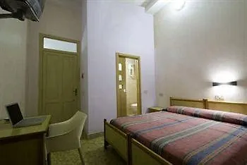 Castiglia Guest house 2*