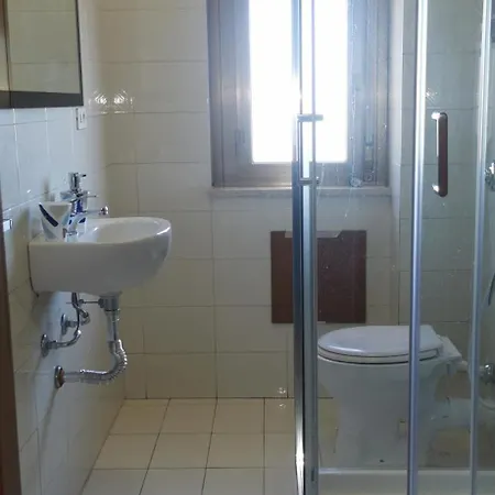 Port Side Elegance Guest house
