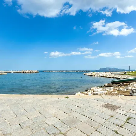 Erasmo Luxury Vista Mare Appartement *