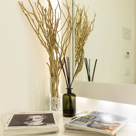 Ai Leoni Apartment