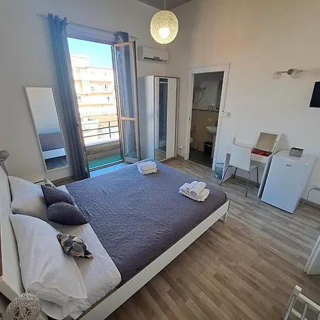 Bedroom La Stazione Bed & Breakfast *