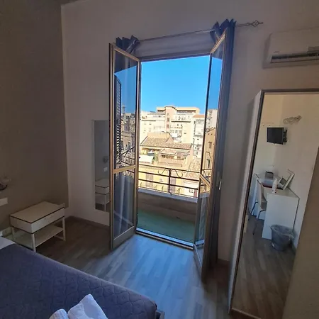 Bedroom La Stazione Bed & Breakfast Palermo
