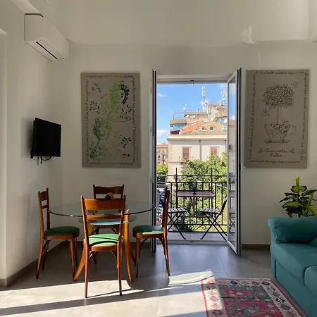 Orlando_a Center Sicilian Treat Apartment *