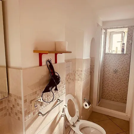 Apartment Casa Nonno Enrico In Via Oreto