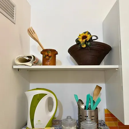 Orange Lemon Center Apartment *