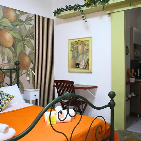 Apartment Orange Lemon Garden