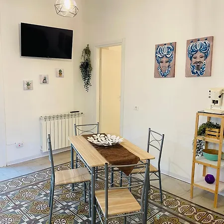 San Lorenzo House 182