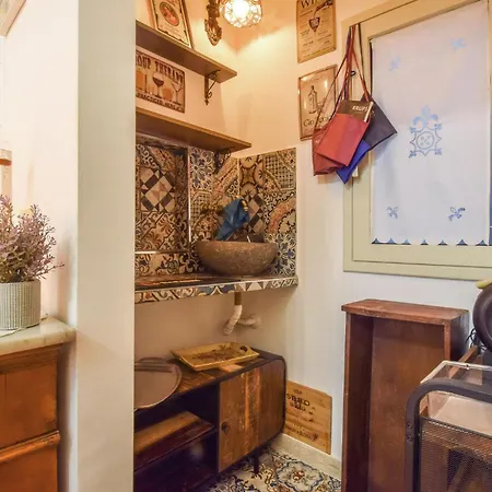 Apartment 2 Bedroom Awesome In