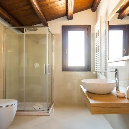 Luxury Ebe *