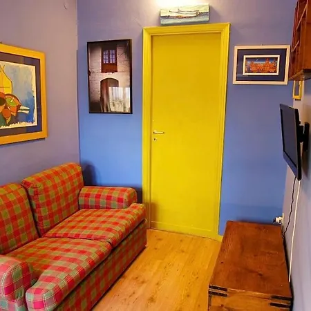 Apartment La Mansarda Di Gabriella Al Politeama