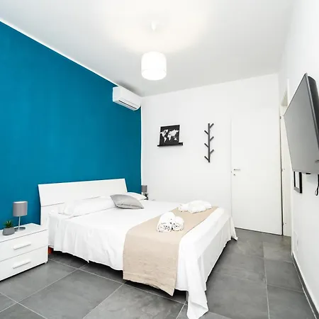 Modern House Orleans Apartment