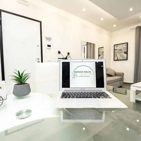 Modern House Orleans Apartment *