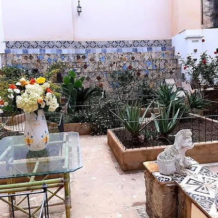 Apartment Ballaro *