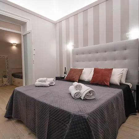 Scic House Couette-café Palerme