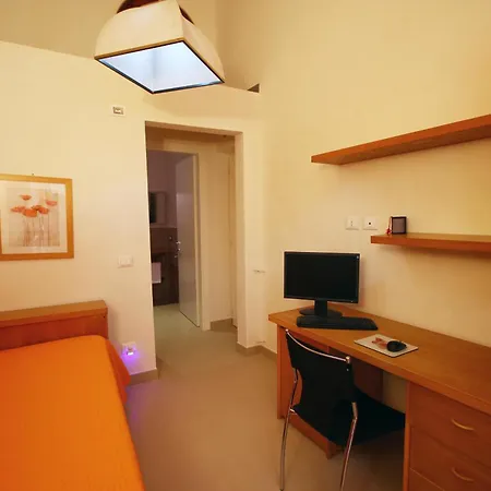 Khalisah Bed and breakfast