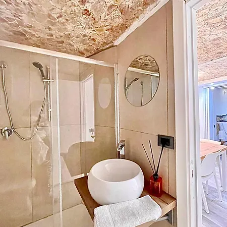 Appartement A Centro Vicino Stazione Mercato E Attrazioni