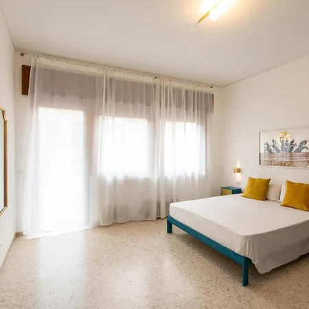 Accordi Al Politeama Apartment *