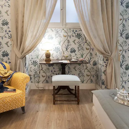 Gæstehus Palazzo Arone Dei Baroni Di Valentino