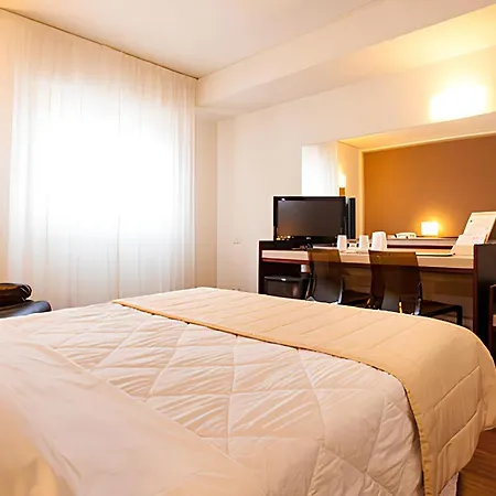 Astoria Palace 4*