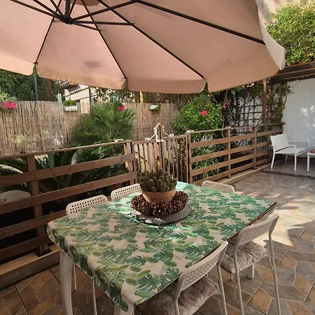 Apartment Leoni63 *
