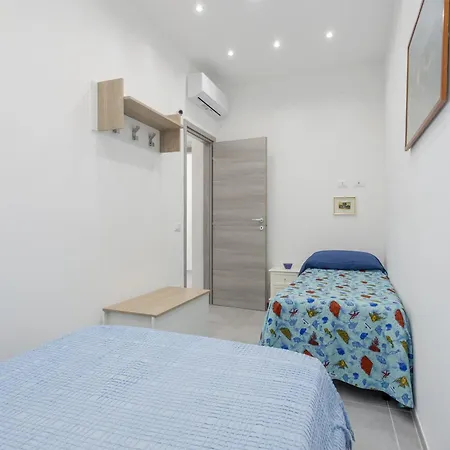 Holiday home Mare Blu *