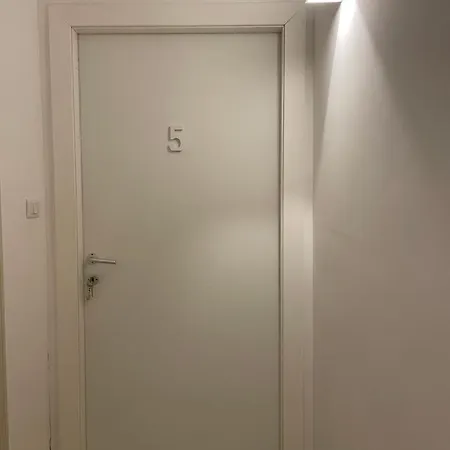 Pensionat 100 Passi Al Massimo 2*